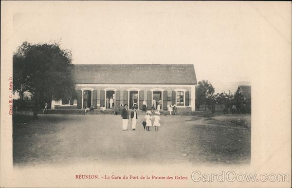 La gare du Port de la Pointe des Galets Reunion Africa