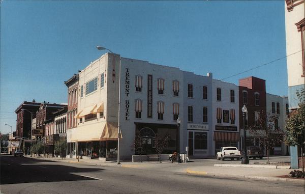 West Market St. Tremont Lot and street mural dedicated in 1984 under auspices of Wabash Marketplace from a design by William Parker Stouffer.