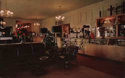 McKinley Park Hotel in Mt McKinley National Park - Lobby & Gift Shop Postcard