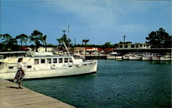 Beautiful Smith's Yacht Basin, St. Andrews Postcard
