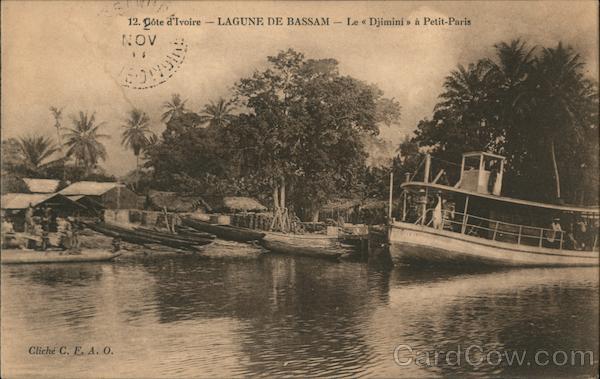 Lagune de Bassam, Le  Djimini  à Petit-Paris Grand Bassam Ivory Coast