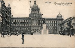 Praha - Museum Kral. Ceskeho a socha sv. Vaclava Postcard