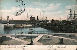 Callao (Peru) Muelle de Guerra Postcard