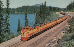 Streamliner "Shasta Daylight" Locomotives Postcard Postcard Postcard