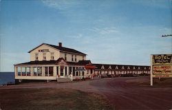 Hotel/Motel du Rocher Postcard