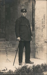 Man Stands Outside Palace, Souvenir d'une Visite au Palais des Papes Postcard