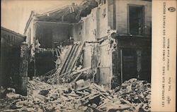 Les Zepplins sur Paris - Crimes Odieux des Pirates Boches Postcard