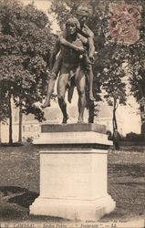 Jardin Public, Fraternite Statue Postcard