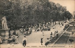 Paris - A corner of the Garden of Tuileries Postcard