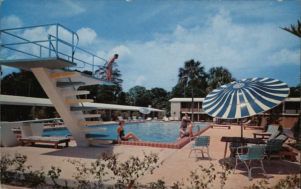Howard Johnson Motor Lodge & Restaurant - Pool View Daytona Beach Florida