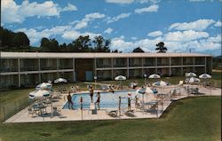 Howard Johnson's Motor Lodge Postcard