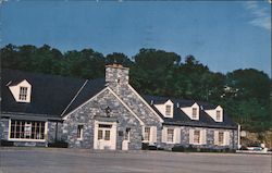 Howard Johnson's Restaurant - Pennsylvania Turnpike Travel Postcard Postcard Postcard