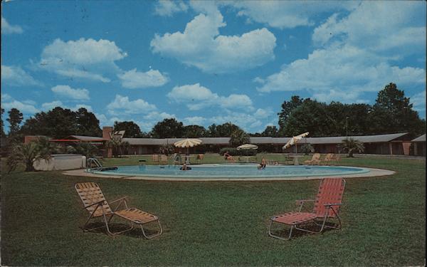 Palm Court U.S. 1 & 23 At the South City Limits Waycross Georgia