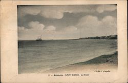 31 - Reunoin - Saint-Denis - La Rade Postcard