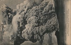 Martinique - La Montagne Pelee, Une Nuee ardente sortant du Cratore Postcard