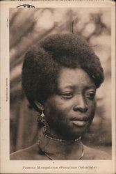 Femme Mongelema (Province Orientale) Postcard
