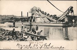 Dragas en el Canal Postcard