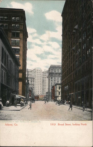 5313 Broad Street, looking North Atlanta Georgia