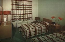 The Sonoma Inn "Pride of Nevada's Highways" Postcard