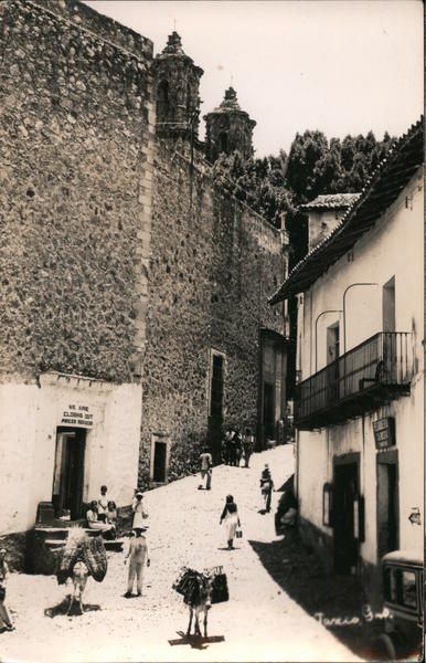 People in Street Gro Mexico