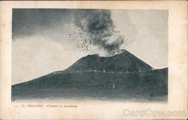 Il Vesuvio - Cratere in erusione. (Vesuvius erupting) Naples Italy