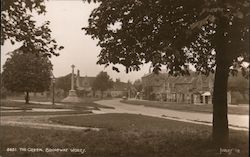 The Green. Broadway wores Postcard