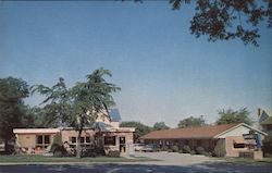 The Queen's Motel Postcard