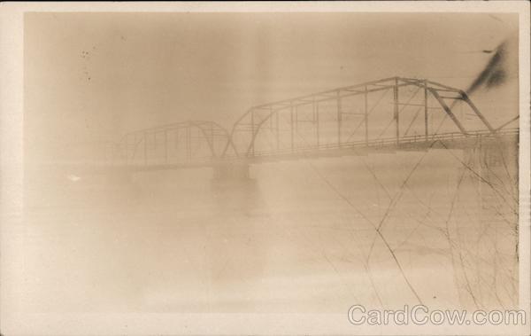 Bridge, Early morning on the Kootenai River Bonners Ferry Idaho