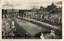 1936 Berlin Pariser Platz und Brandenburger Tor im Olympiaschmuck Postcard