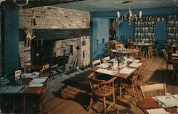 King George Inn, Built in 1692 Postcard