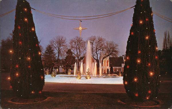 Christmas Scene -The Crystal Fountain Oakland California
