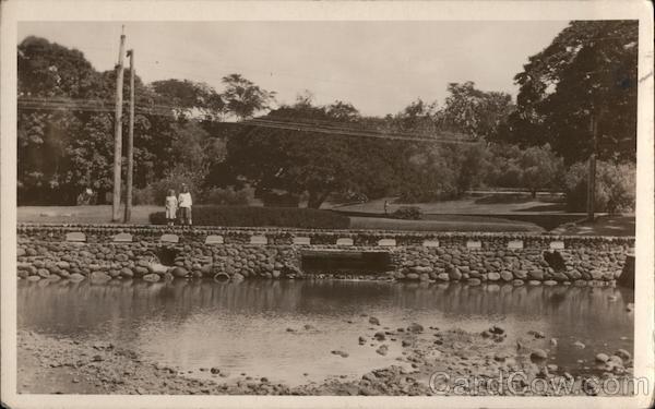 Monolia Gardens Hawaii