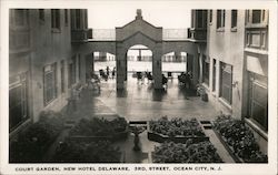 Court Garden, New Hotel Delaware, 3rd Street Postcard