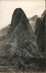 Scenic Mountain Formation, Hawaii? Postcard