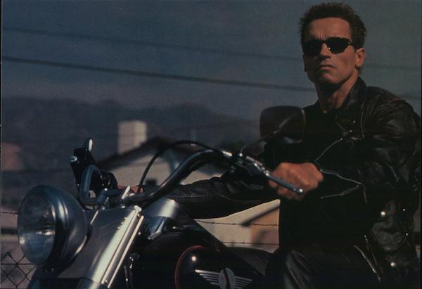 Arnold Schwarzenegger on motorcycle. Terminator 2 Judgement Day Actors Postcard