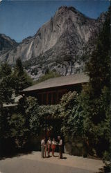 Yosemite Museum, Government Plaza Postcard