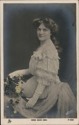 Miss Maie Ash Postcard