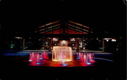 Lighted Fountain, Cape Coral Yacht and Racket Club Postcard