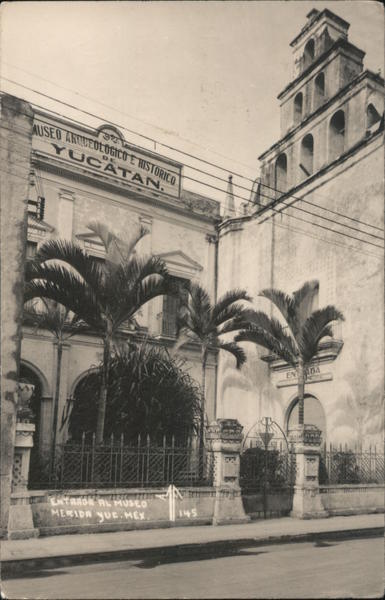 Entrada Al Museo Merida Yucatan Mexico