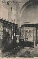 Berlin N W 7, Gerogenstr. 34-36 Museum für Meereskunde Wasserschöpfer und Arssometer Postcard