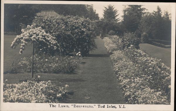 The Lawn Benvenuto VIctoria BC Canada Trio British Columbia