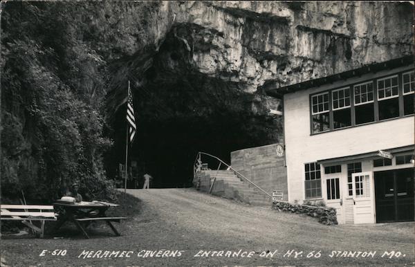 Meramec Caverns Entrance on Hy. 66 Stanton Missouri