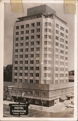 Modern Drive-In Hotel Chinook Postcard