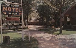 Maple Grove Motel - On the Great River Road Postcard