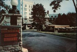 Pickwick Arms Hotel Postcard