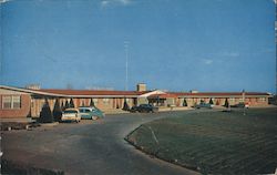 The Newer and Finer Motel Skyliner Concordia, KS Postcard Postcard Postcard