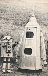 ON/OFF the Wonder Robot Postcard