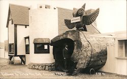 Entrance to Totem Pole Park Postcard
