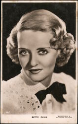 Bette Davis - Warner Bros & Vitaphone Pictures Postcard