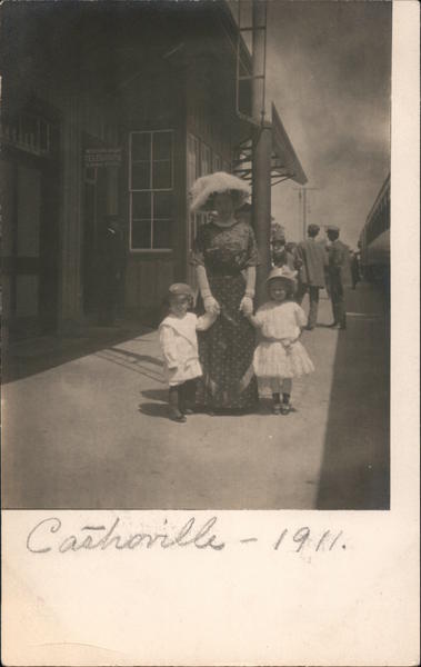1911 Mother and Children at Depot Castroville California